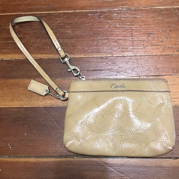 Coach Handbags - Coach Clutch